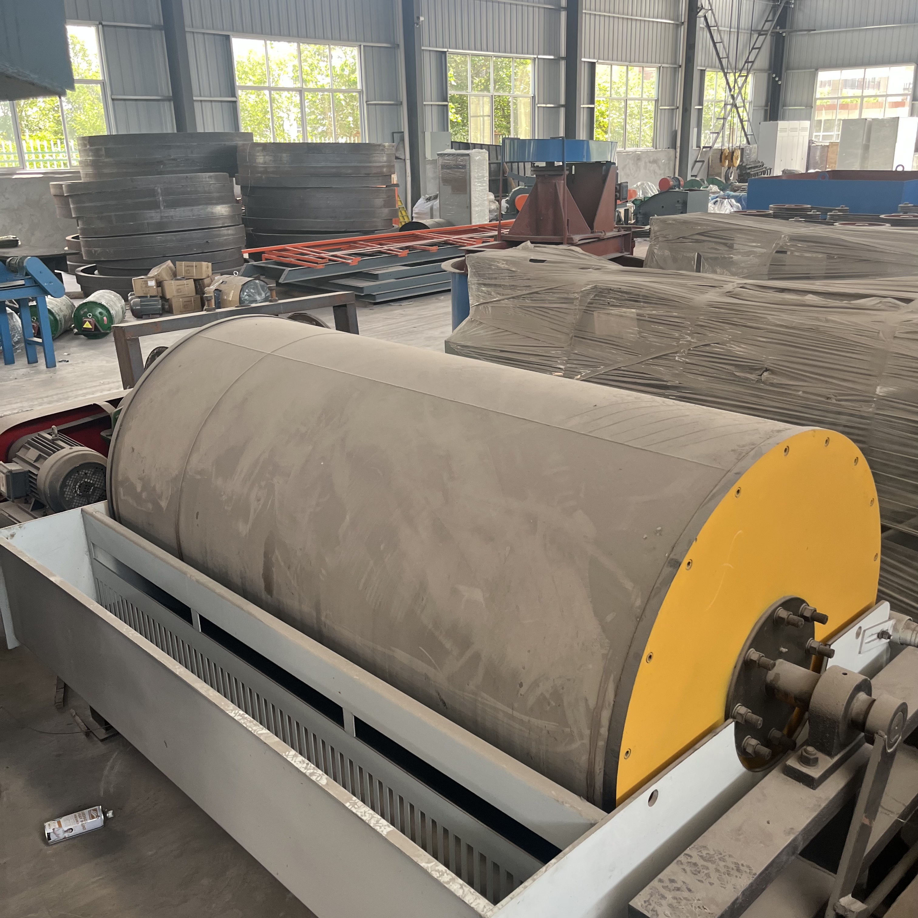 Hot Sale High Intensity Magnetic Separation Plant Iron Separator Magnetic Separator Metal Separator Machin